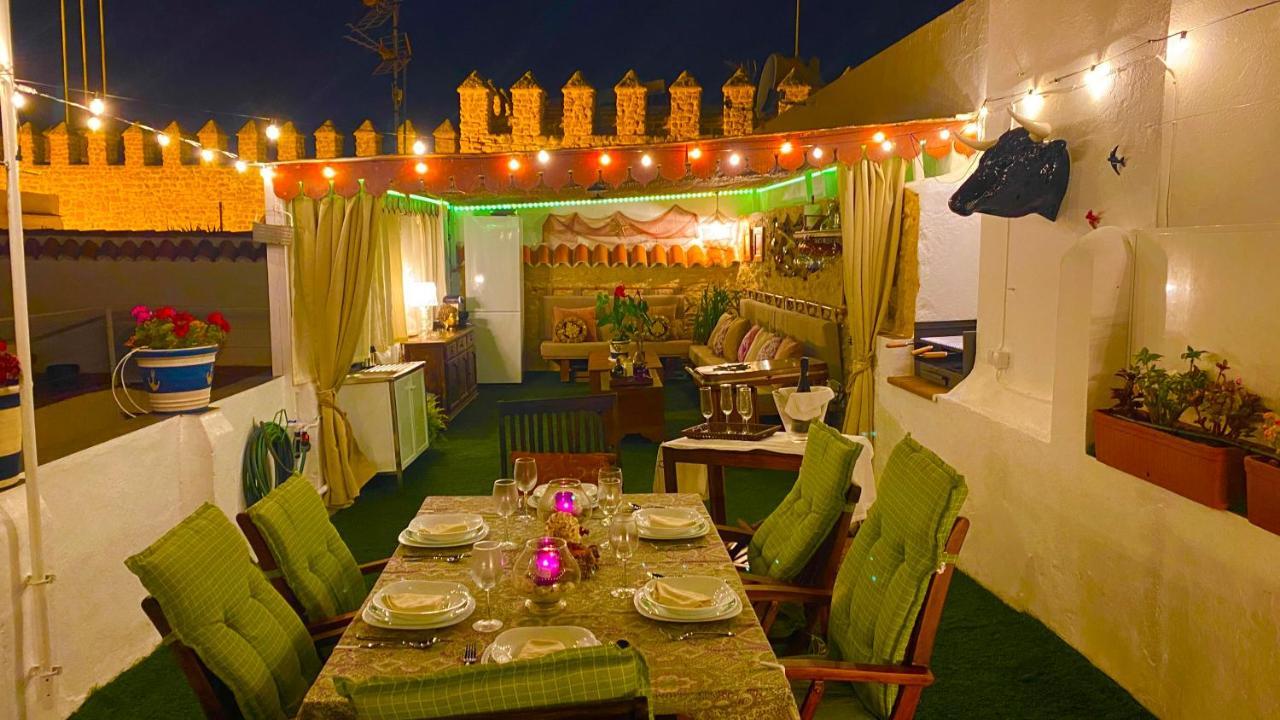 Apartamento Con Terraza,A 100M Playa Costilla Y Frente Al Castillo Rota Exterior foto
